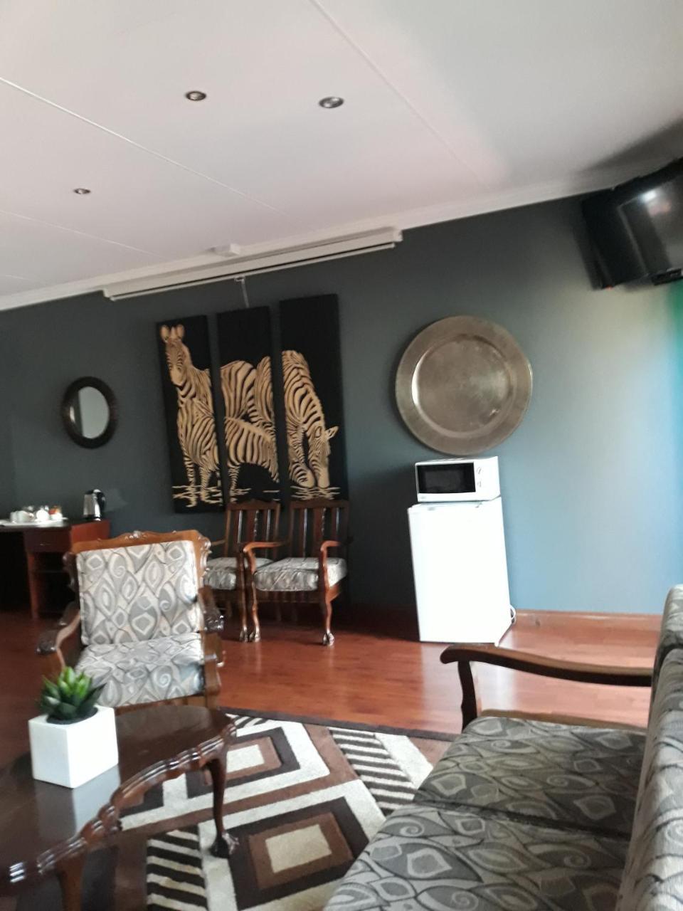 Aalwyns Guesthouse Vanderbijlpark Exterior photo
