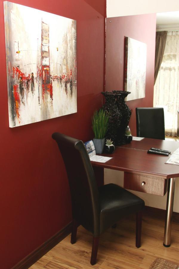 Aalwyns Guesthouse Vanderbijlpark Room photo