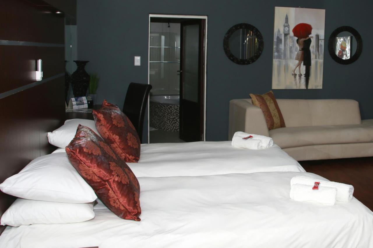 Aalwyns Guesthouse Vanderbijlpark Room photo